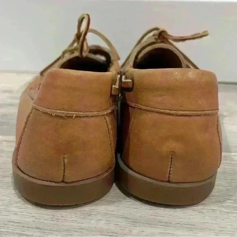 Vintage Levi’s Tan Leather Boat Shoes Slip On Brown Loafers NEW Levis Size 9